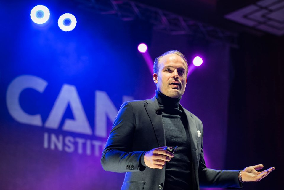 dr Wouter van den Berg dr Wouter van den Berg